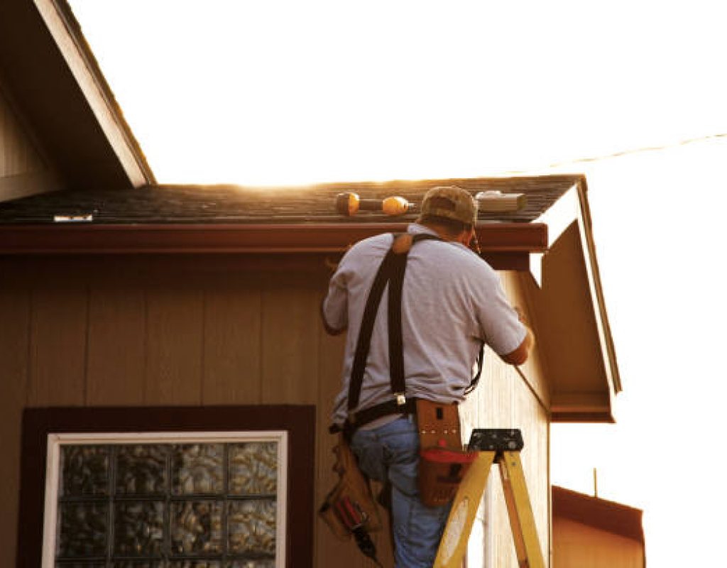 Florida gutter replacement services by SLR Services